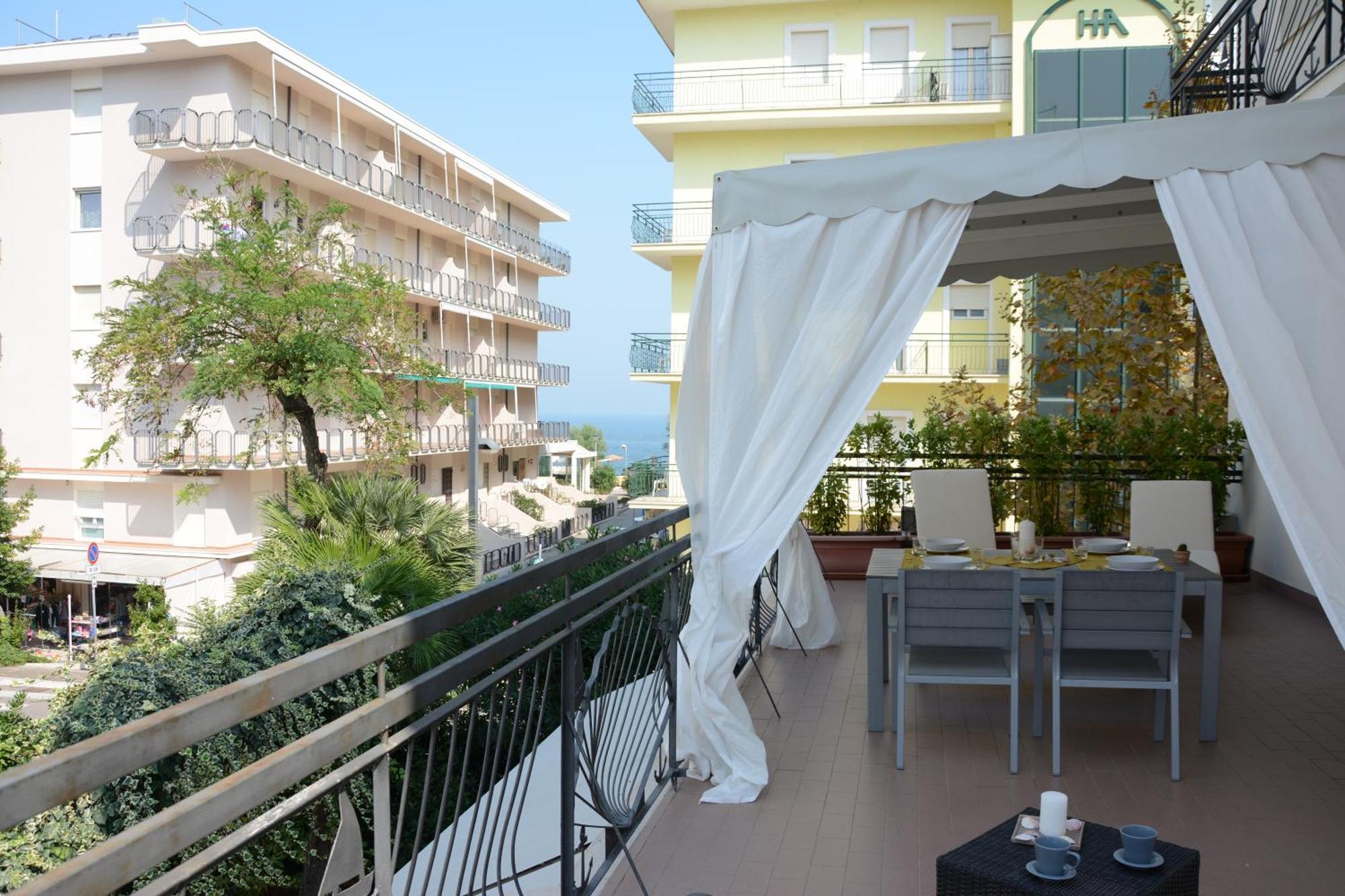 Graziella Residence Appartamenti Gabicce Mare Zewnętrze zdjęcie